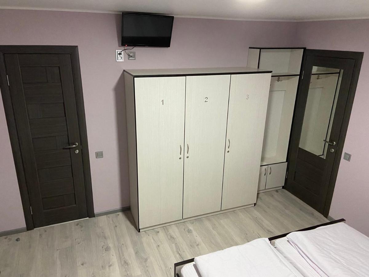 Guest House Max Khmelʼnytsʼkyy Exterior foto
