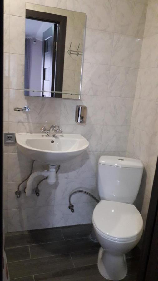 Guest House Max Khmelʼnytsʼkyy Exterior foto