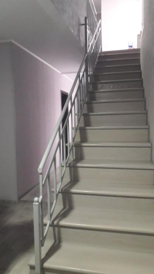 Guest House Max Khmelʼnytsʼkyy Exterior foto
