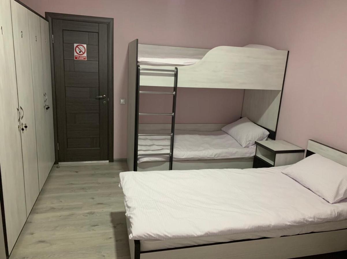 Guest House Max Khmelʼnytsʼkyy Exterior foto