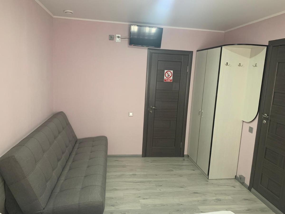 Guest House Max Khmelʼnytsʼkyy Exterior foto