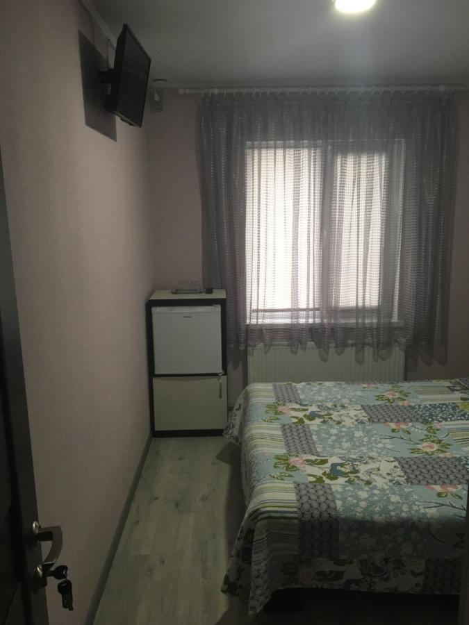 Guest House Max Khmelʼnytsʼkyy Exterior foto